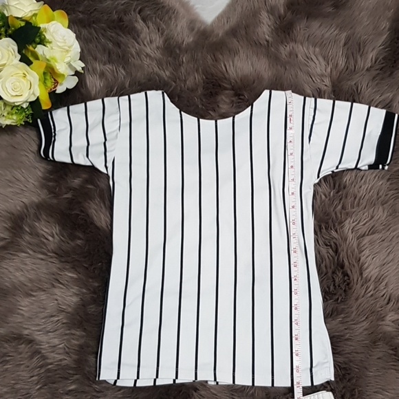 White Stripe Short Sleeves Top - Picture 2 of 3